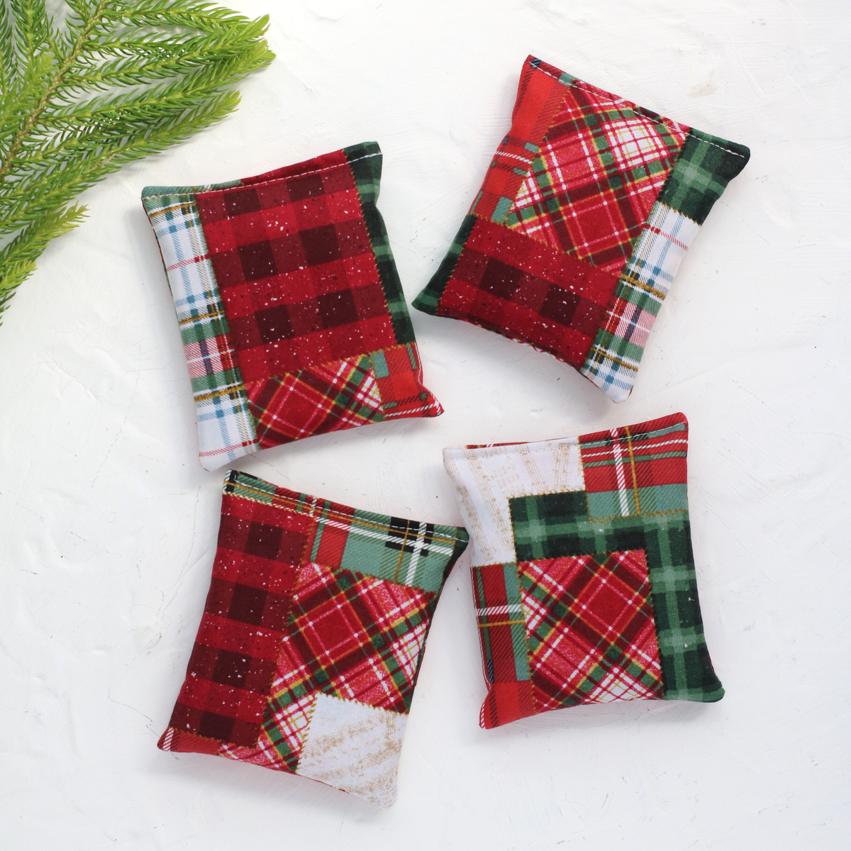 Heating Rice Hand Warmers ⋆ Seasonal Patchwork Design